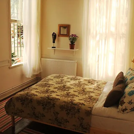 Guest house More *